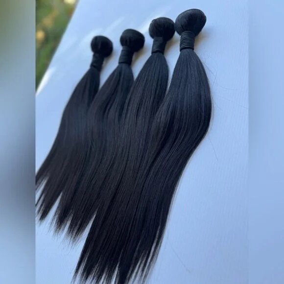 Human hair Blend Bundles Lot in Black Straight Hair 16 in +18 In | 4 Pcs Lot! - Picture 1 of 6